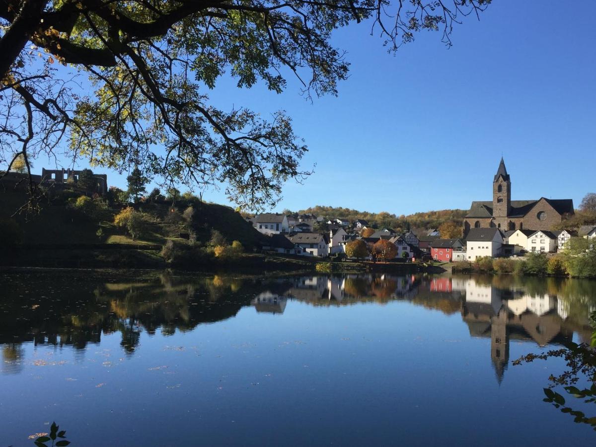 Ferienwohnungen Eifelstuben Mit Charme - Am See, Nahe Burg Ulmen Buitenkant foto